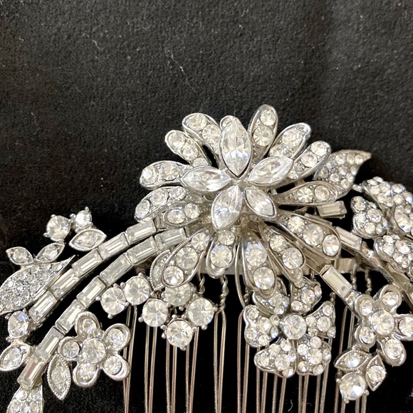 Camilla Christine Crystal Hair Comb - Picture 6 of 8